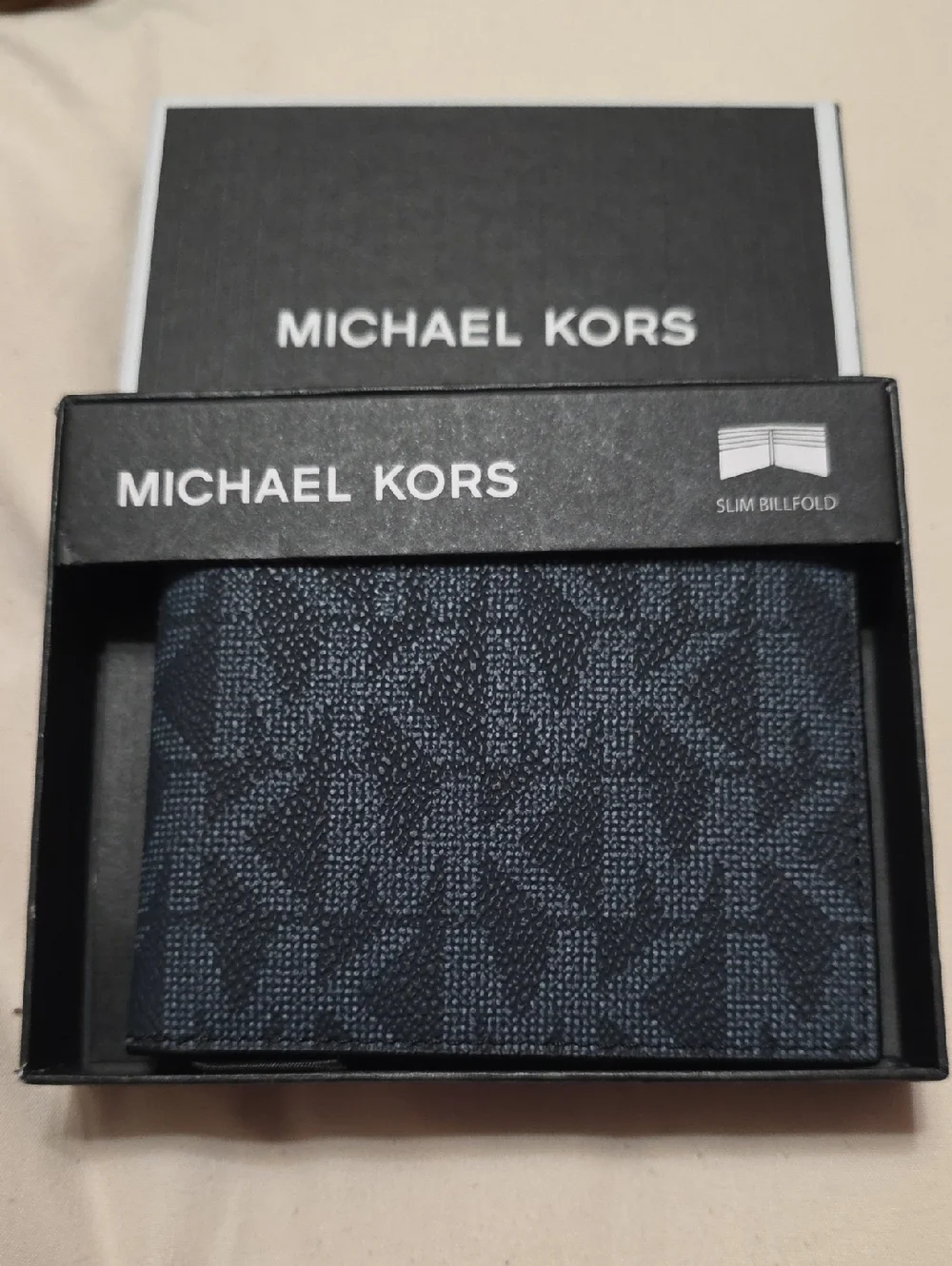 NWB Michael Kors Navy Signature Slim Billfold Wallet